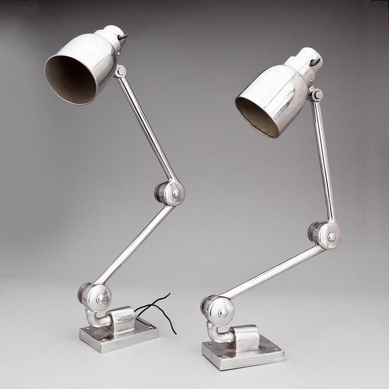 VÄGGLAMPOR, ett par, 1900-talets mitt.