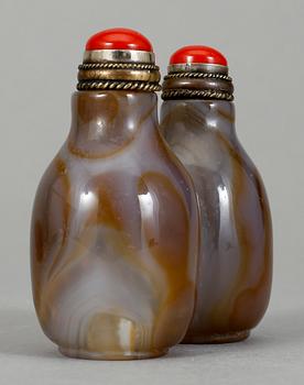 SNUSFLASKOR, ett par (sammanfogade), agat. Kina, 1900-tal.