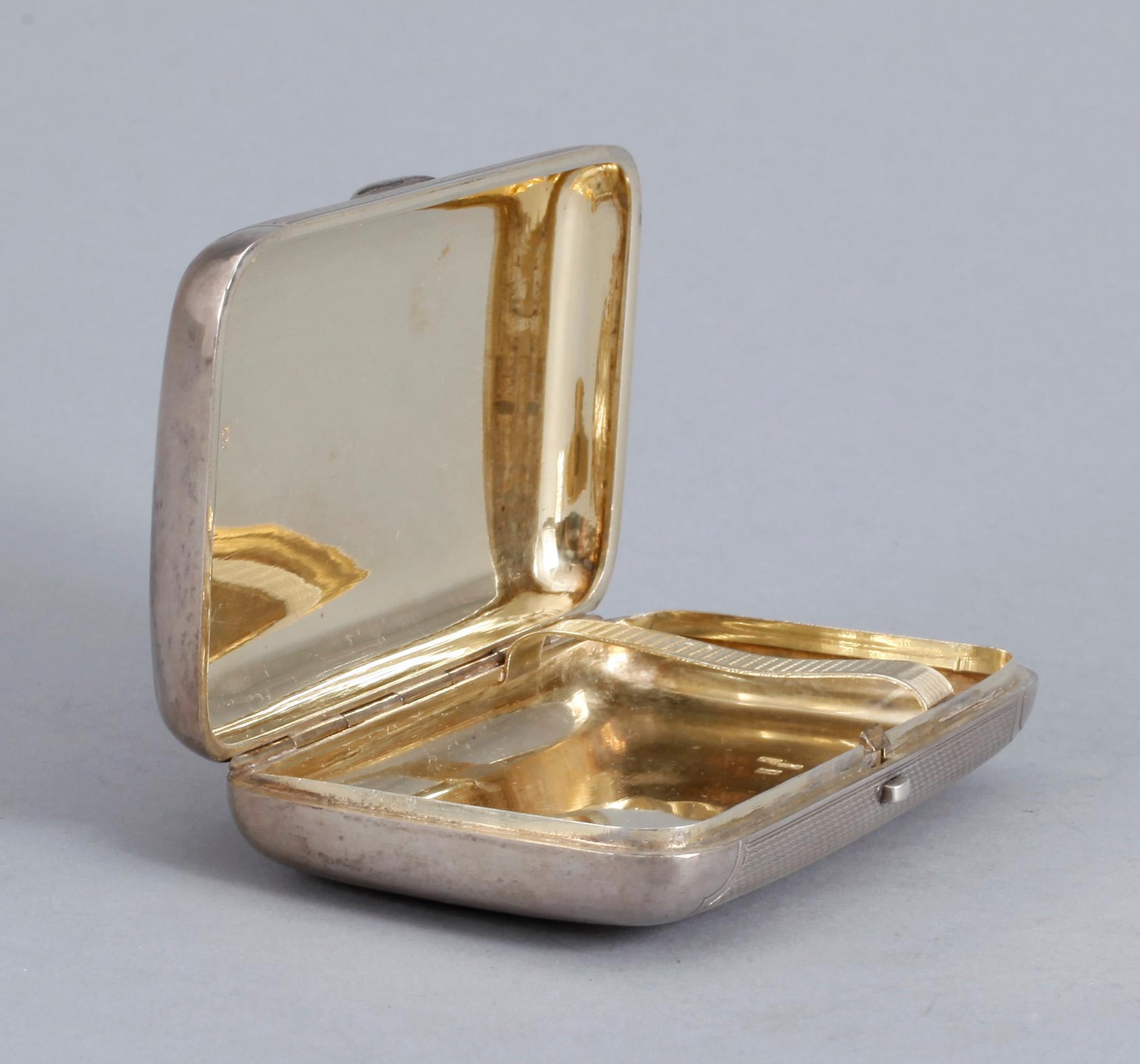 CIGARETTETUI, silver, Moisei Ivanov , St. Petersburg, 1873. Vikt ca 177 gram.