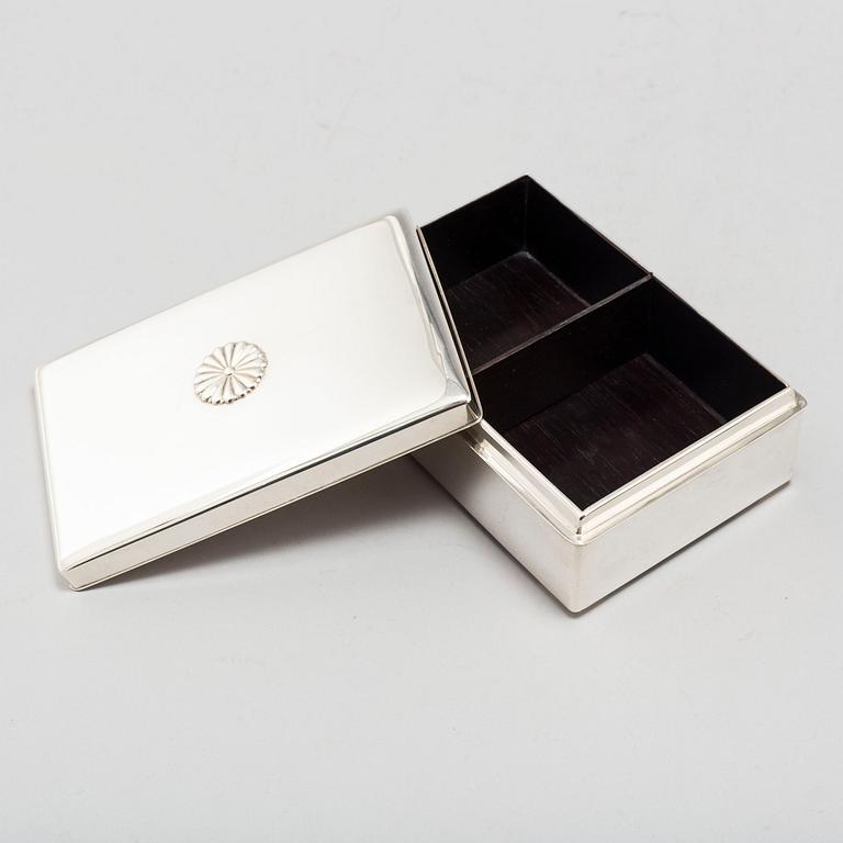 A sterling silver box, by K. Hattori & Co, Japan.