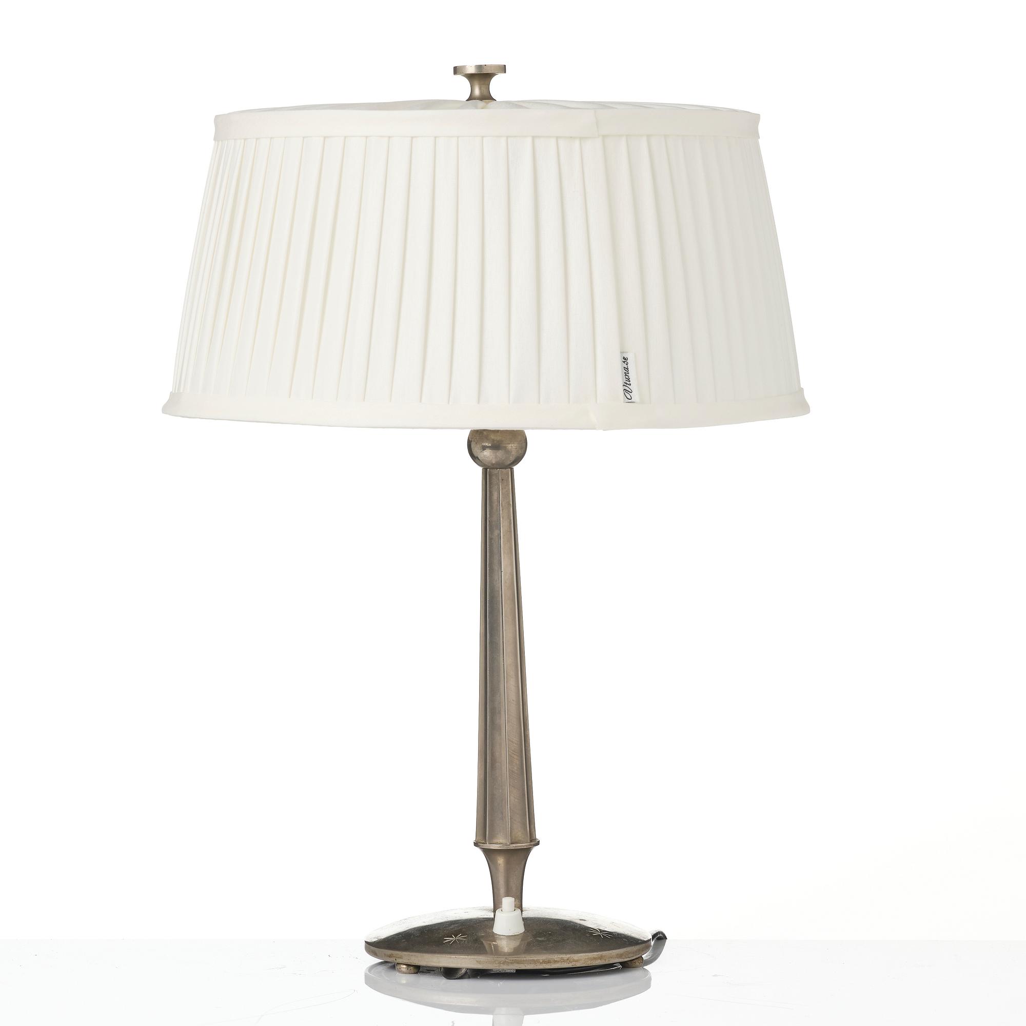 Harald Notini, bordslampa, modell 6932, Arvid Böhlmarks Lampfabrik, Stockholm, 1920-tal.