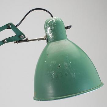 SKRIVBORDSLAMPA/INDUSTRILAMPA, Jacob Jacobsen, Luxo 1001, 1900-talets första hälft.
