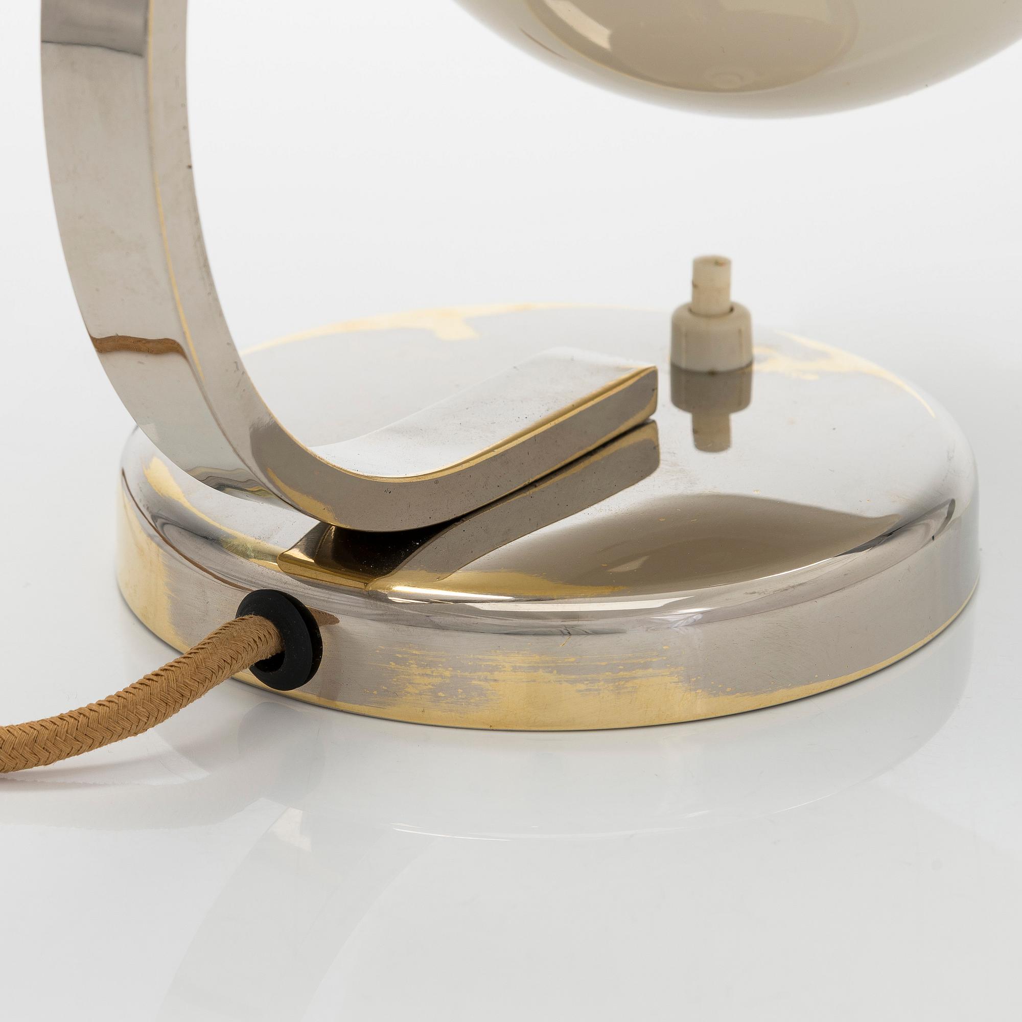 Paavo Tynell, a 1930' '5216' table lamp for Taito.