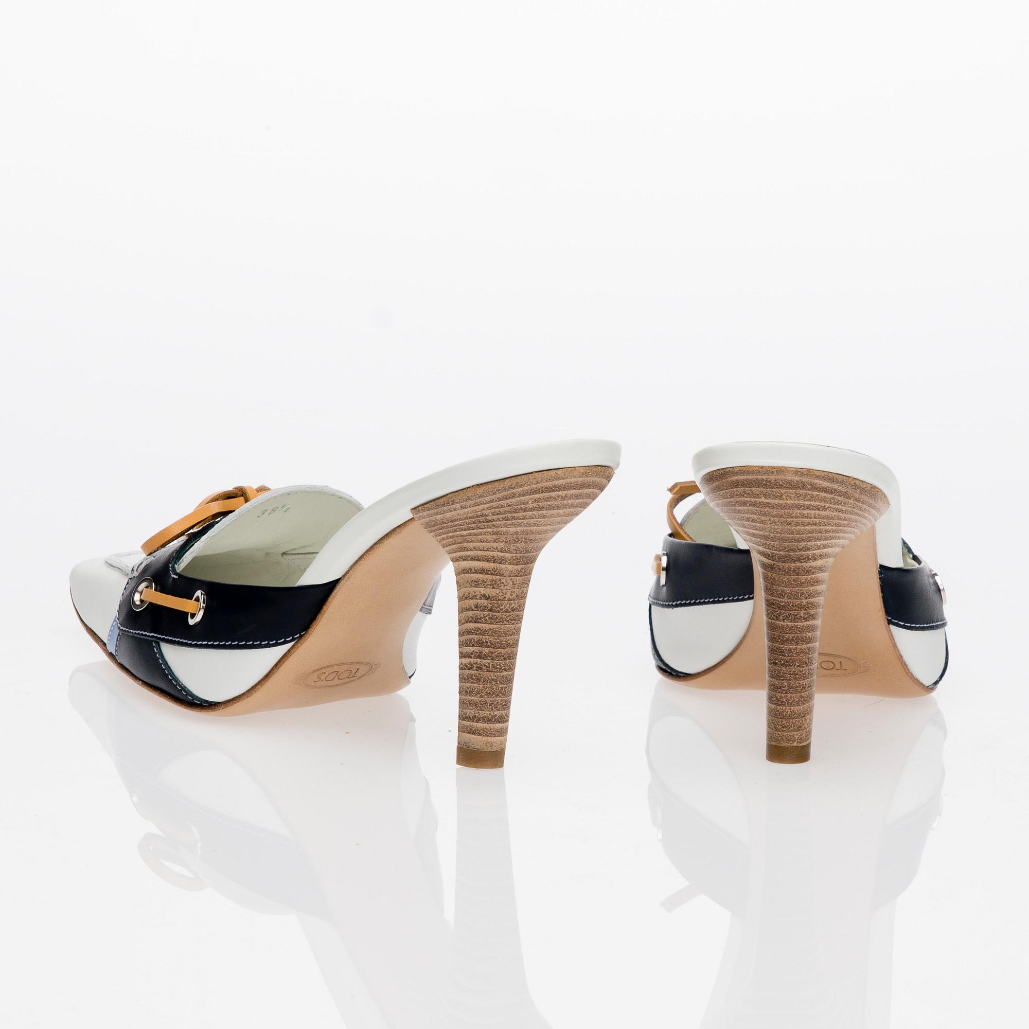 SKOR, Tod's.