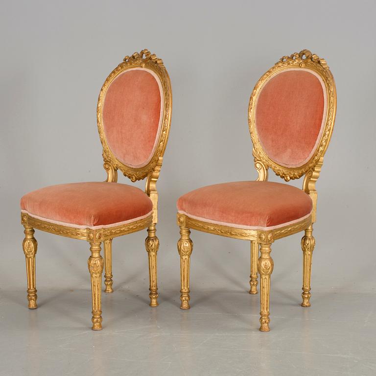 STOLAR, ett par, Louis XVI-stil, omkring 1900.
