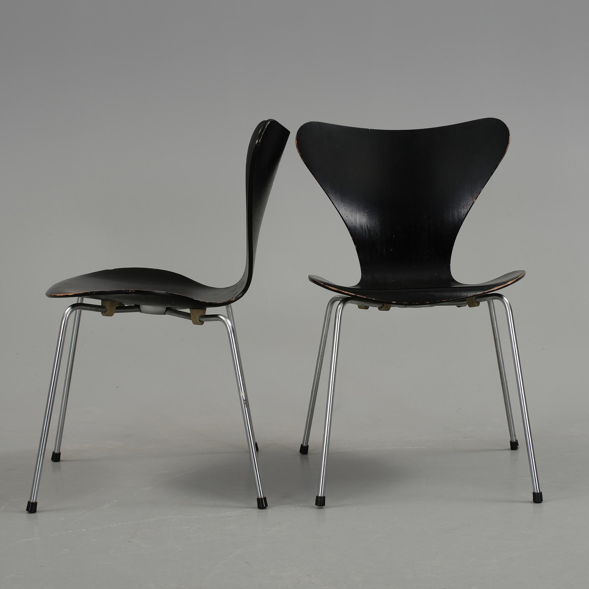 STOLAR, ett par, "Sjuan", Arne Jacobsen, Fritz Hansen.
