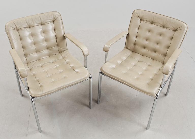 FÅTÖLJER, ett par, 1960/70-tal.