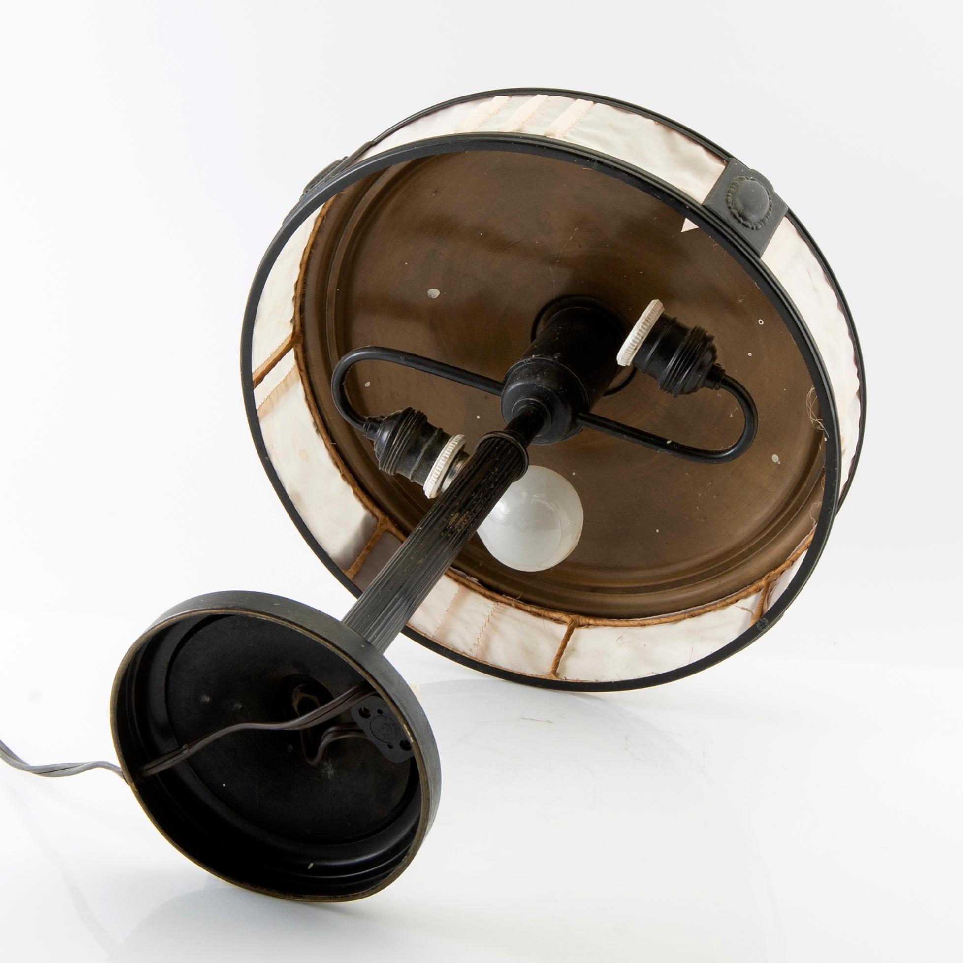 Table lamp 1910s/1920s Swedish grace.