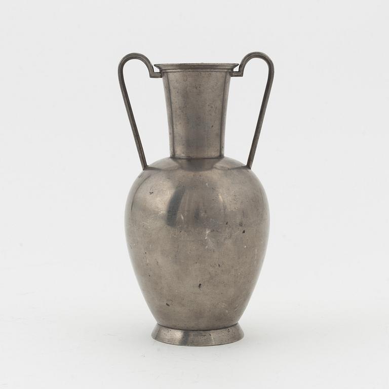 A Swedish pewter vase, Rolf Engströmer, Fabriksaktiebolaget Kronsilver, Stockholm 1933.