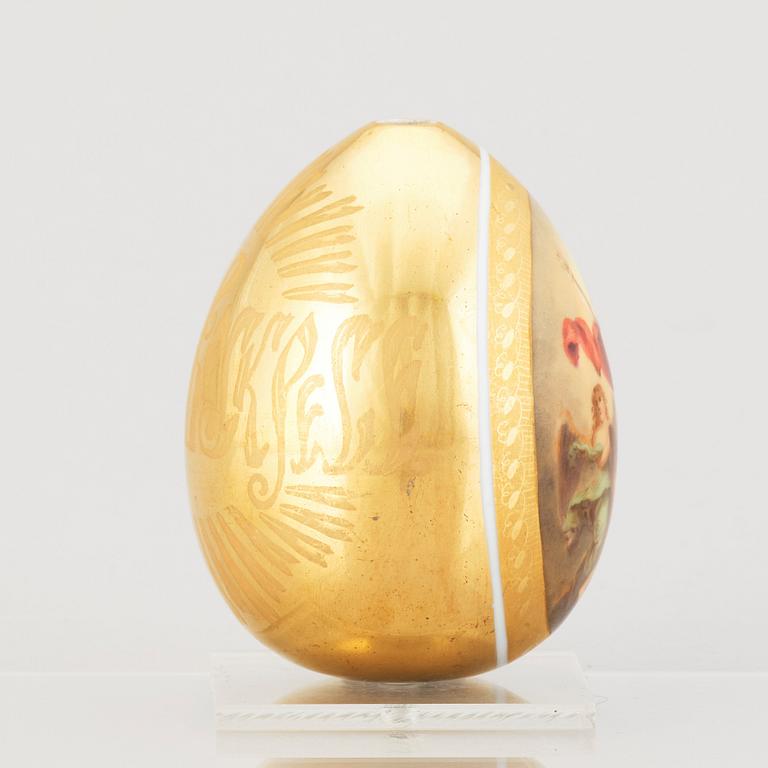 A Russian porcelain Easter Egg, presumably Imperial Porcelain Manufactory, St Petersburg, 19th Century.