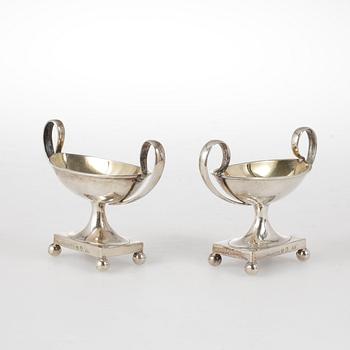 SALTKAR, silver, ett par, Möllenborg, 1946 respektive 1949. Vikt ca 63 gram.