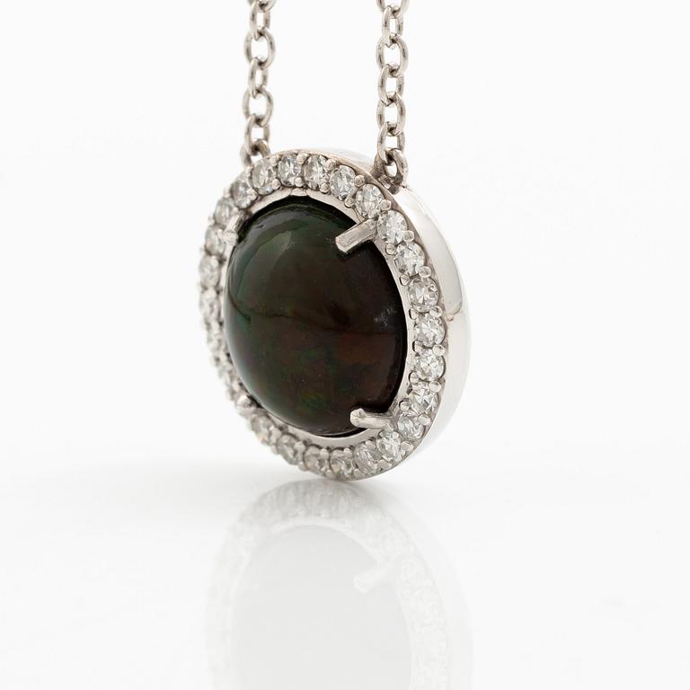 Necklace 18K white gold with an opal and eight-cut diamonds.