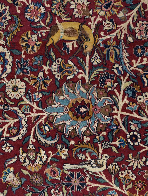 SEMIANTIK TEHERAN FIGURAL PART SILK. 355 x 270 cm.