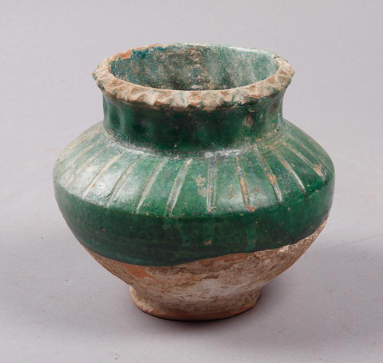 KRUKA, lergods, Persien, 1700/1800-tal.