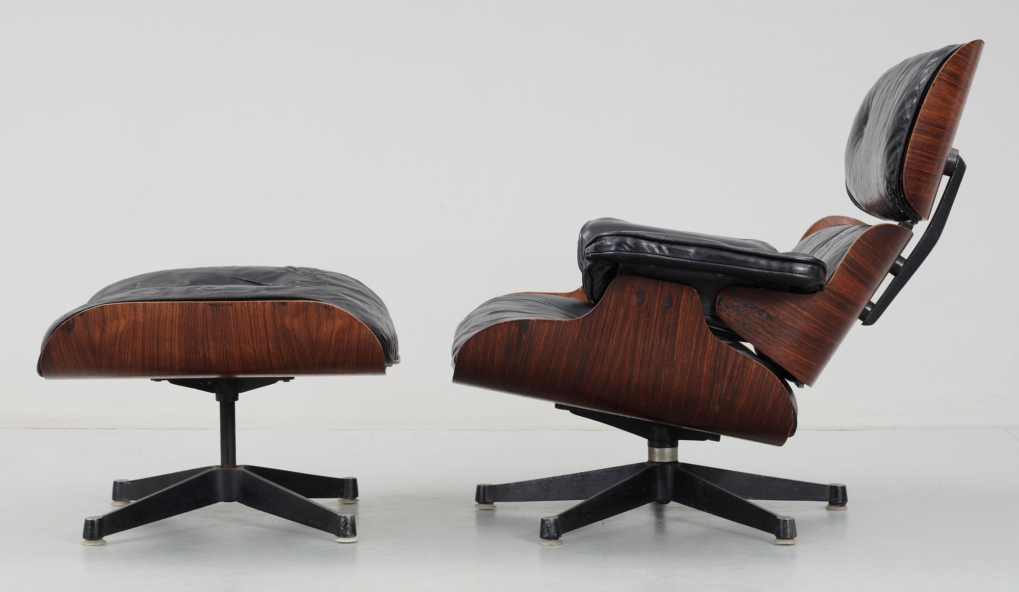 FÅTÖLJ MED FOTPALL, "Lounge Chair", Charles & Ray Eames, Herman Miller. Första upplagan 1956.