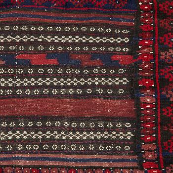 Matta, Baluch Sofreh. Circa 120 x 130 cm.