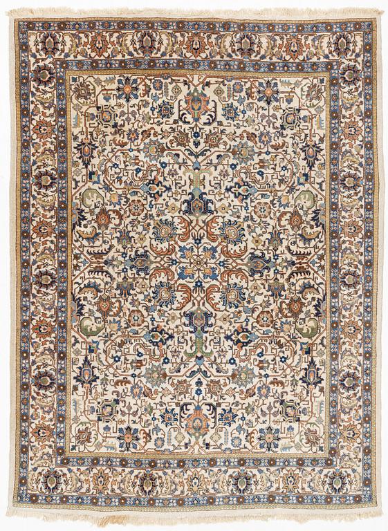 Matta, Täbris, Antik/Semiantik. 364 x 281 cm.