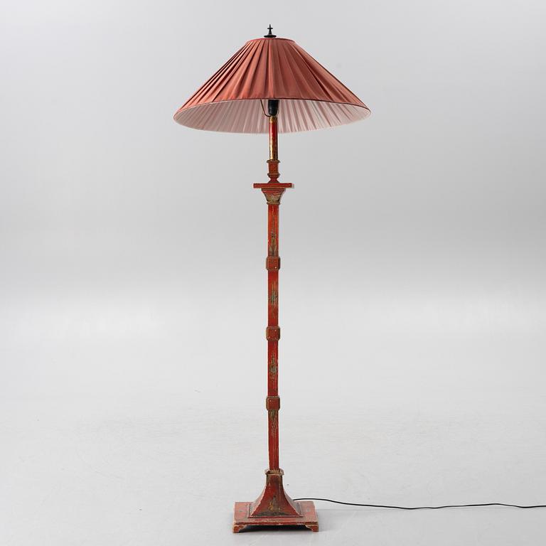 A chinoiserie floor lamp, 20th century.