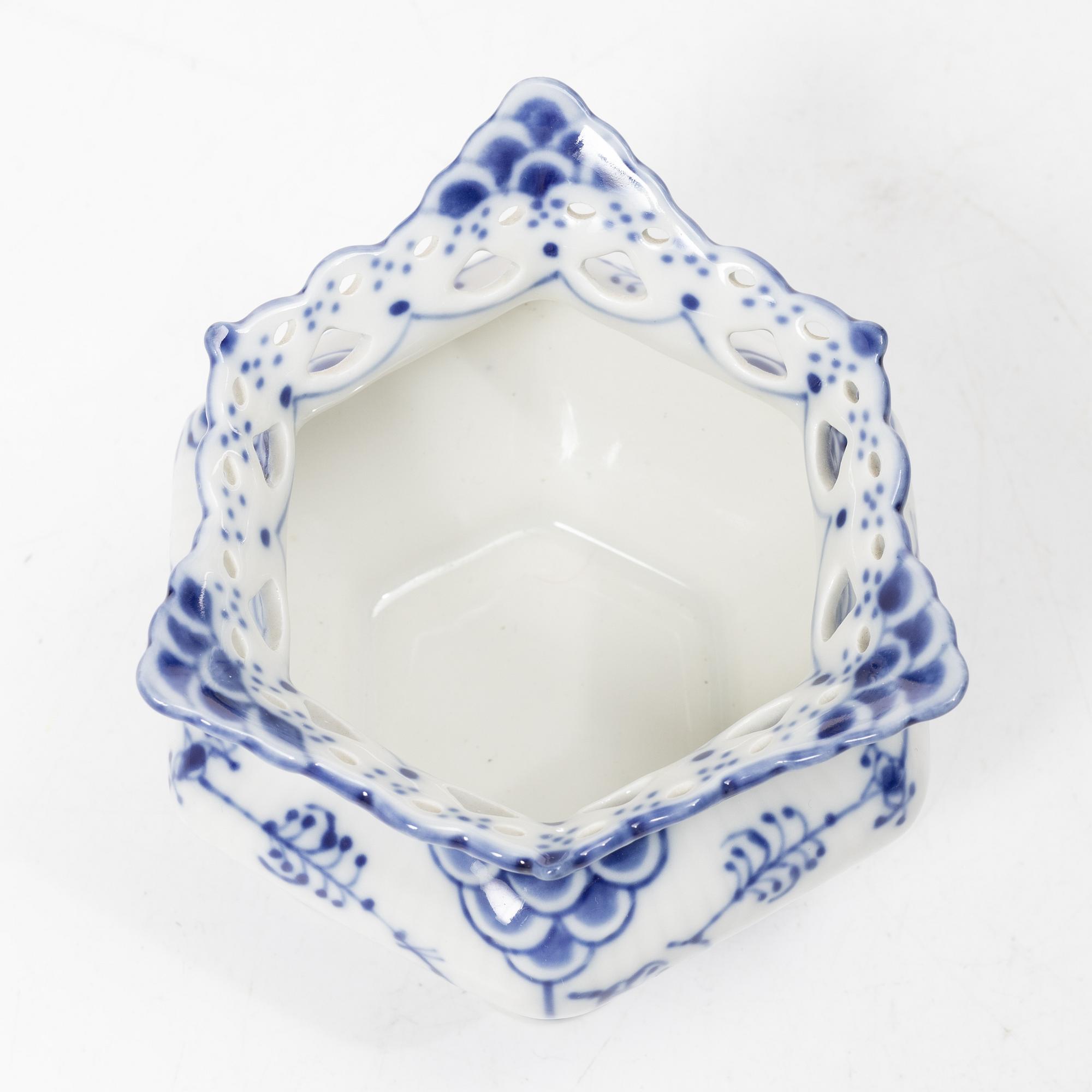 Royal Copenhagen, kaffeservis, 11 delar, porslin, "Musselmalet", mestadels helblonde, Danmark,