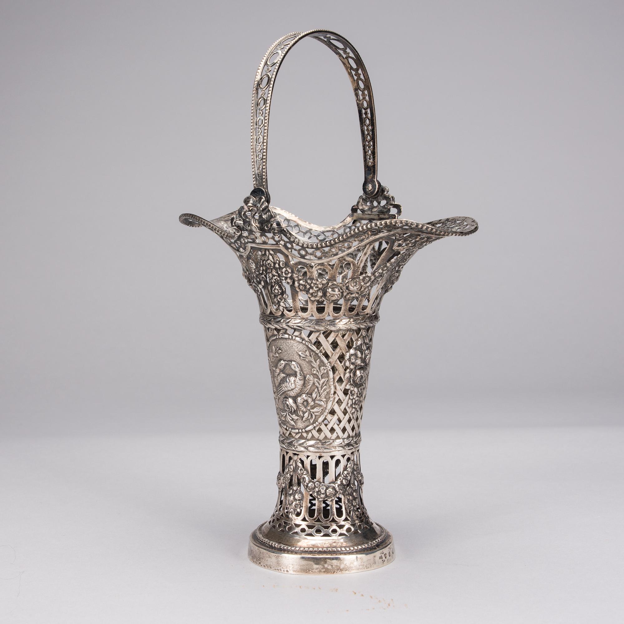 BLOMKORG, silver, Norge, 1900-talets fösta hälft. Vikt 414g.