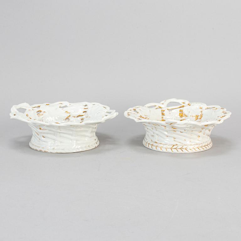 A pair of porcelain bowls, SPM (Schmeisser Porzellan Manufaktur), 19th century.