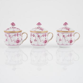 Crèmekoppar med lock, 6 st, porslin, Royal Copenhagen, Danmark, omring år 1900.