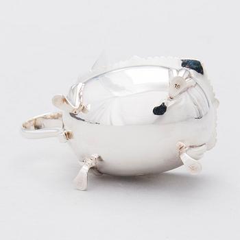 An 8-piece spice set in silver, Adie Brothers Ltd, Birmingham, England 1961-1962.