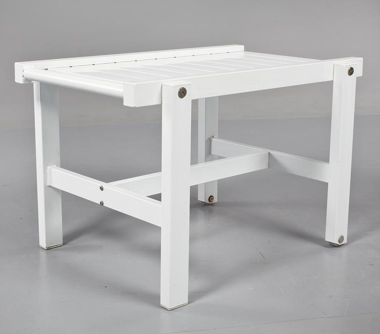 SERVERINGSBORD, Elsa Stackelberg, Fri Form, omkring 2010.