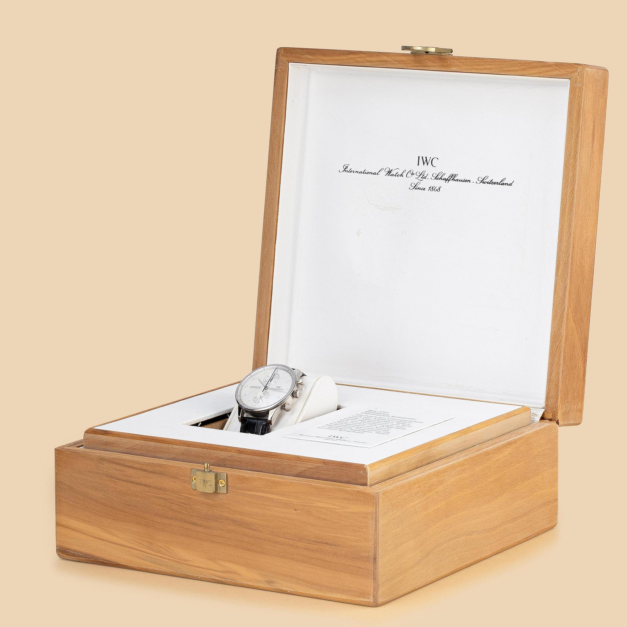 IWC, Portuguese, "Platinum Case", Chronograph Rattrapante, ca 2000.