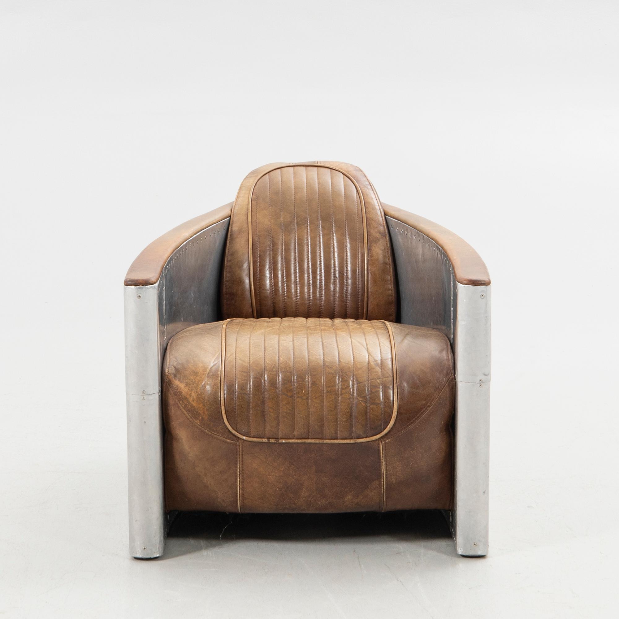 Timothy Oulton, armchair, "Tomcat", Artwood, 21st century.