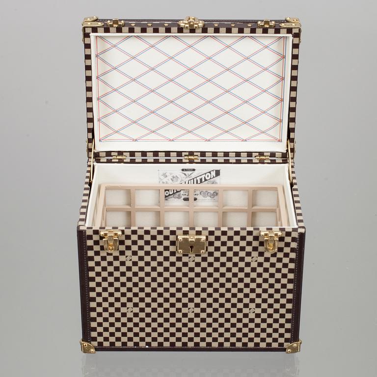 ASK, "Mini Malle Chapeaux", Louis Vuitton.