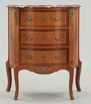BYRÅ, Louis XVI-stil, Frankrike. 1900-tal.