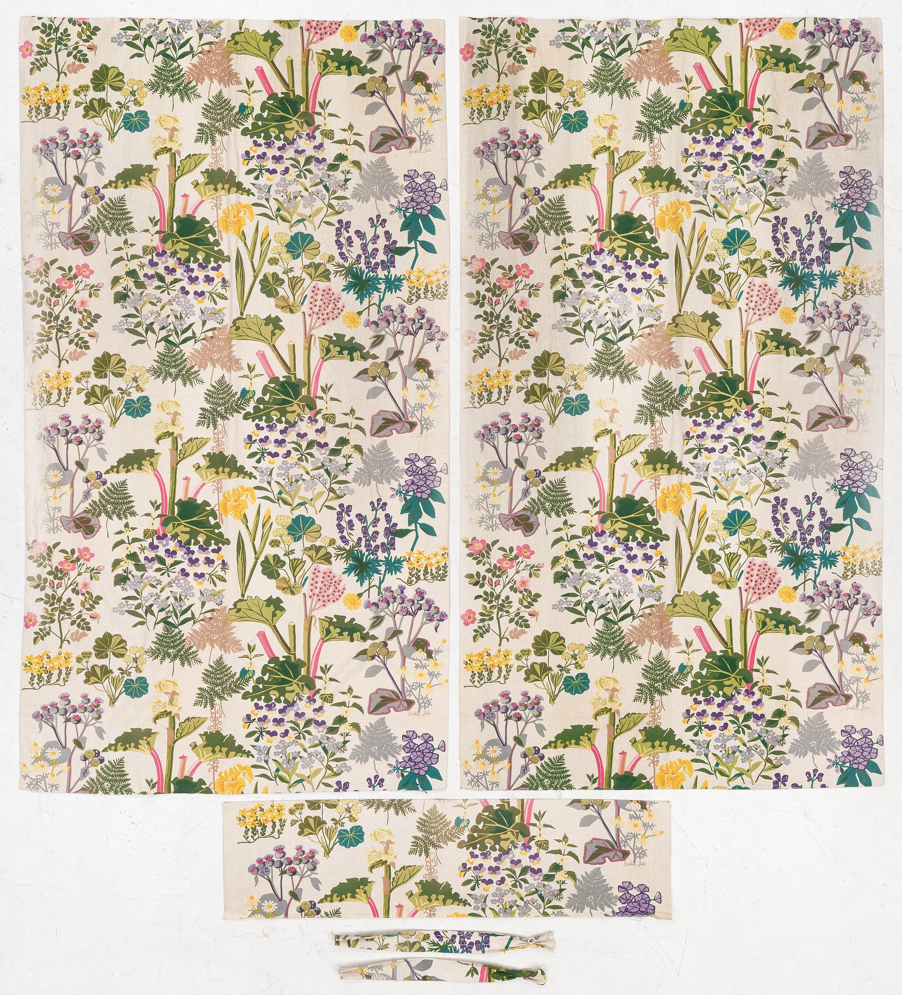 Gocken Jobs, Curtain panels, a pair, "Rhubarb", Jobs Handprint.
