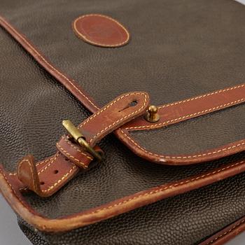 MULBERRY, a Scotch grain briefcase.