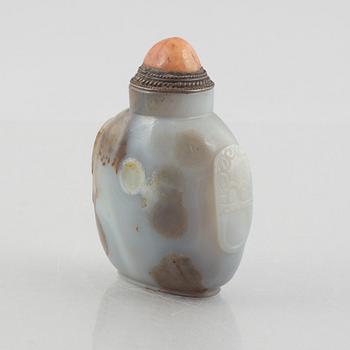 A group of three Chinese stone snuffbottles, 20th century.