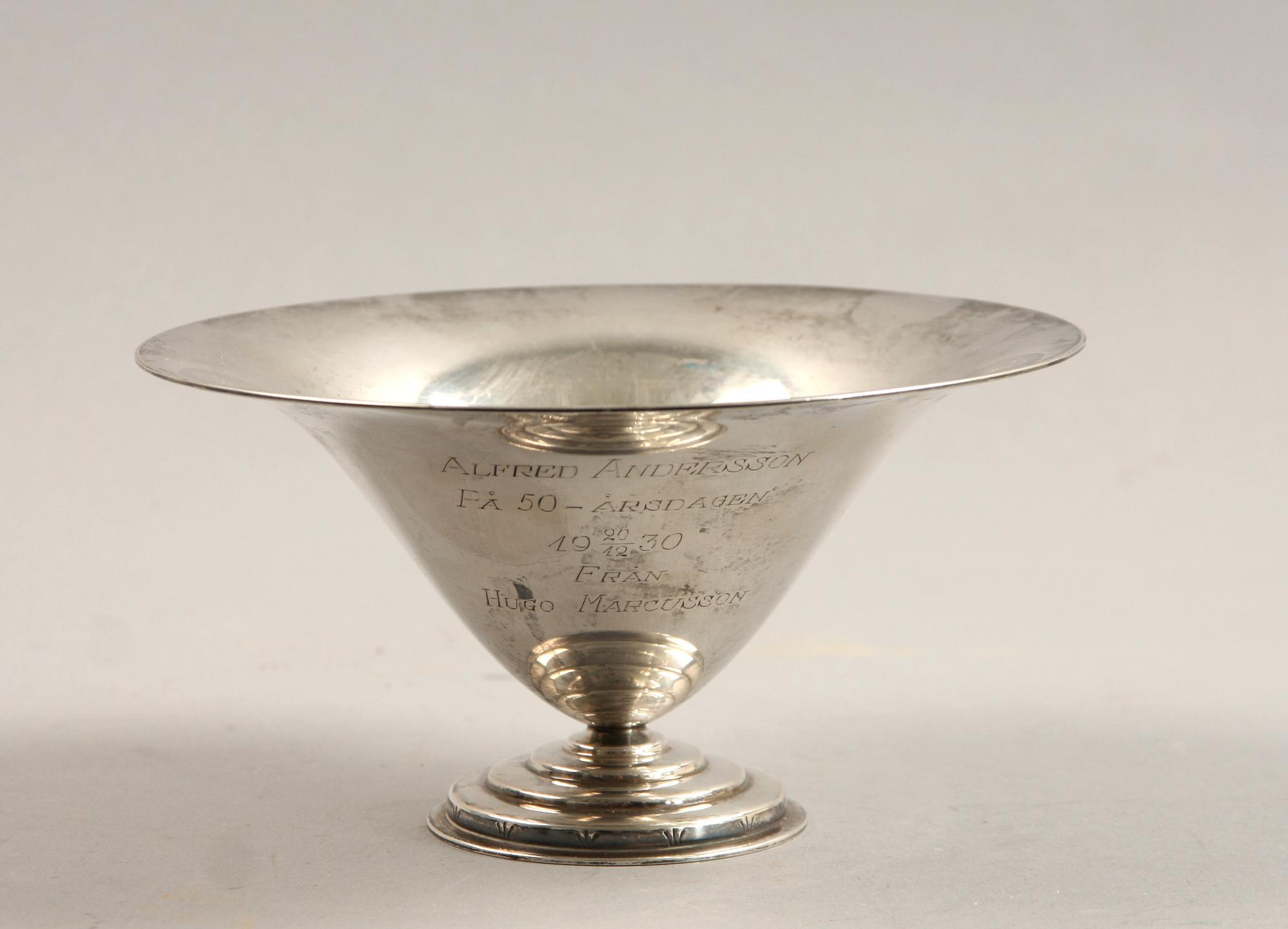 SKÅL PÅ FOT, silver. G.A.B, 1930. 193 gr.
