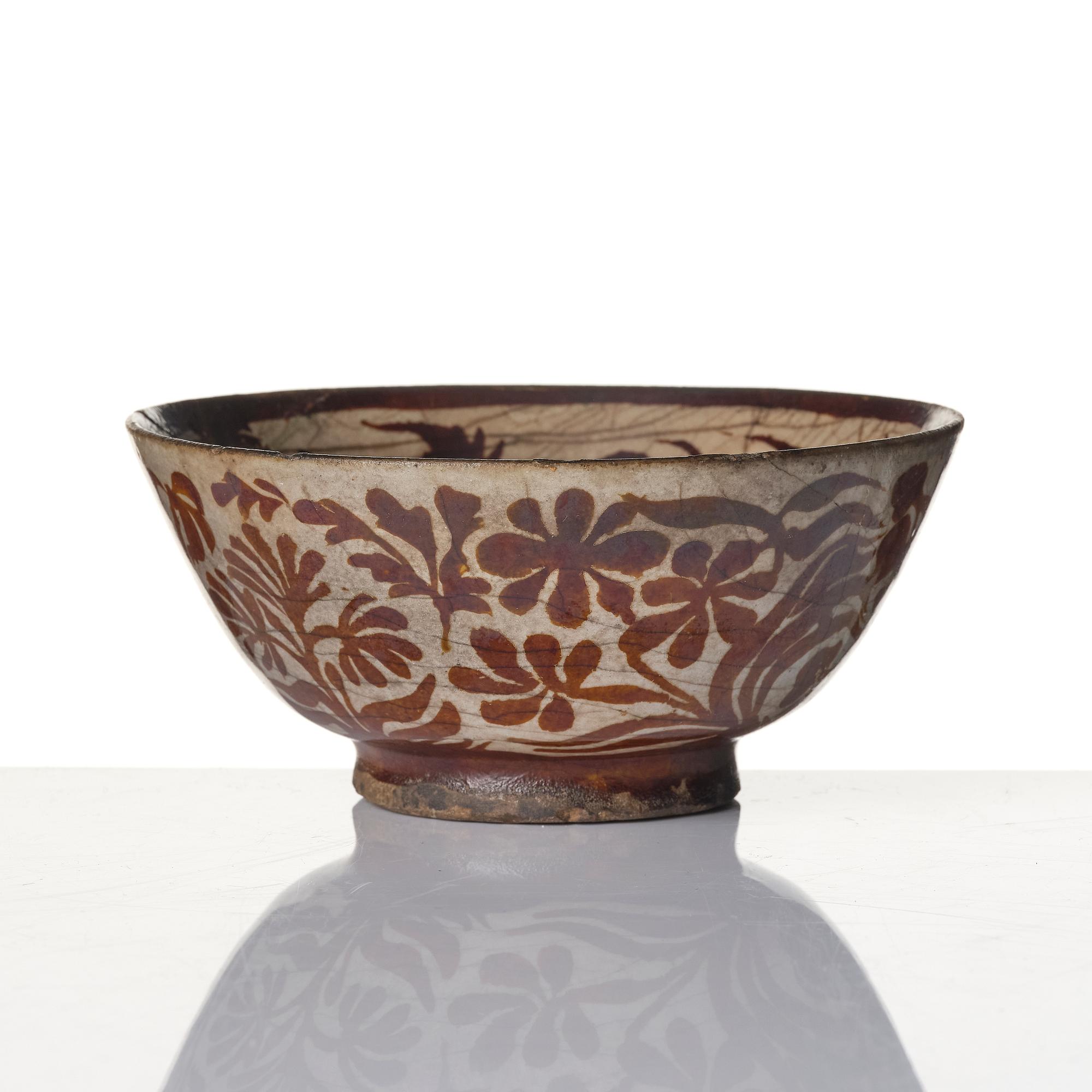 Skål, glaserat lergods, Safavid stil.