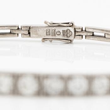 Bracelet, 18K white gold with brilliant-cut diamonds.
