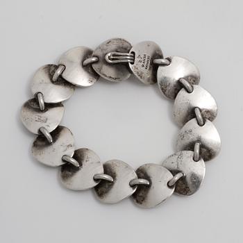 BENDT KNUDSEN, Kolding, Denmark, a bracelet.