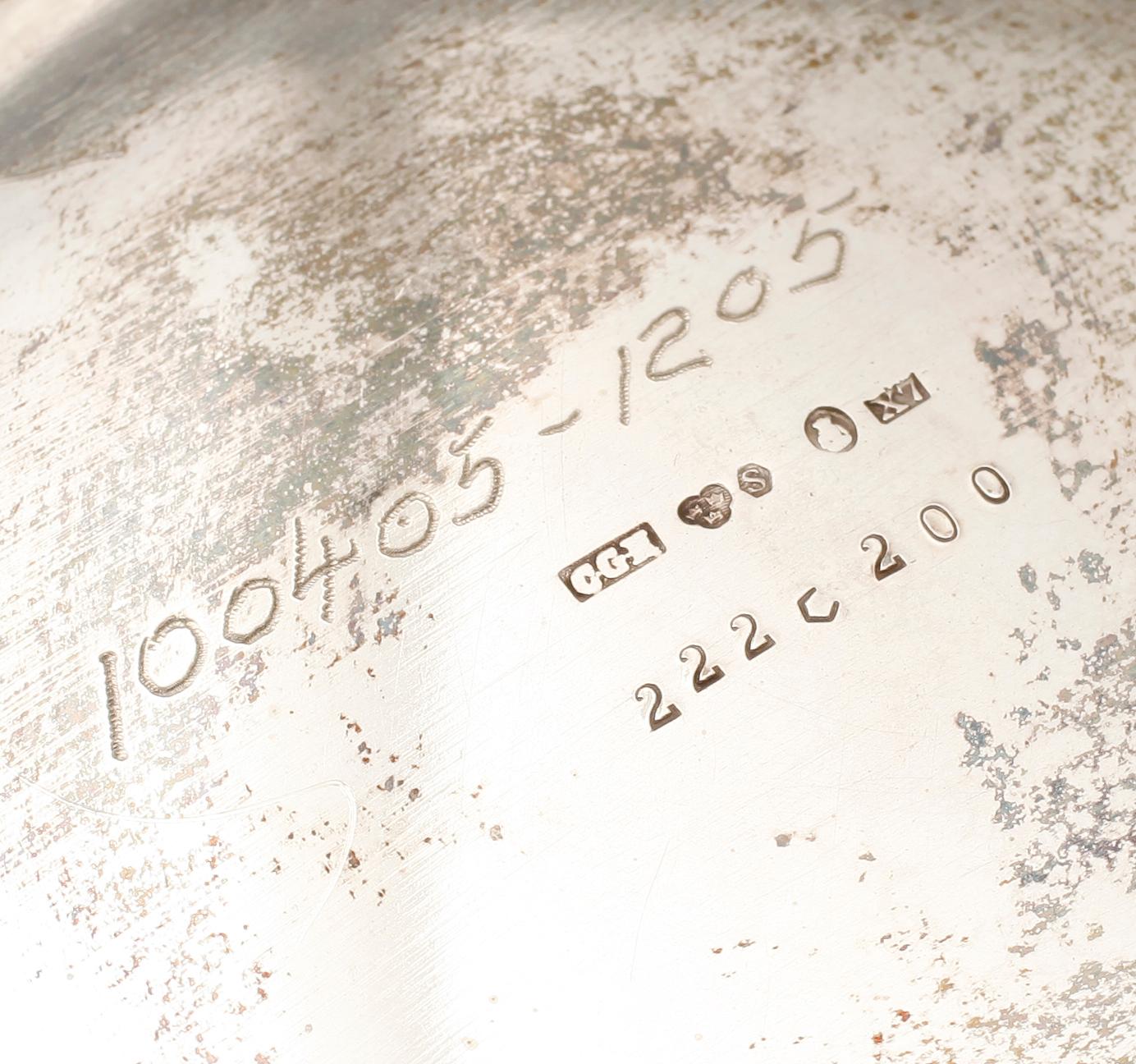 SKÅL, silver, CG Hallberg, Stockholm  1924. Total vikt ca 296 g.