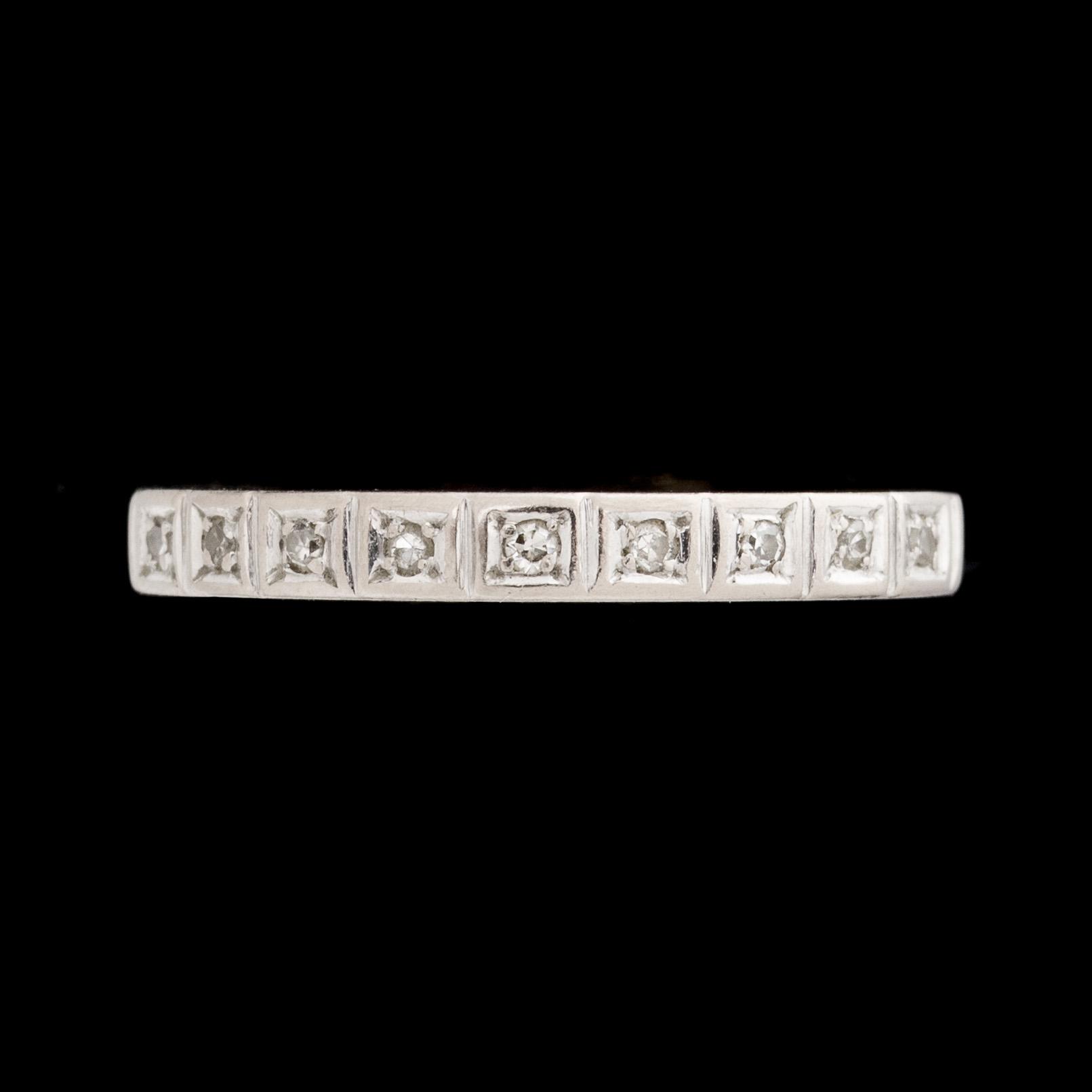 RINGAR, 3 st, 18K med åttkantslipade diamanter. Totalvikt ca 11,5g.