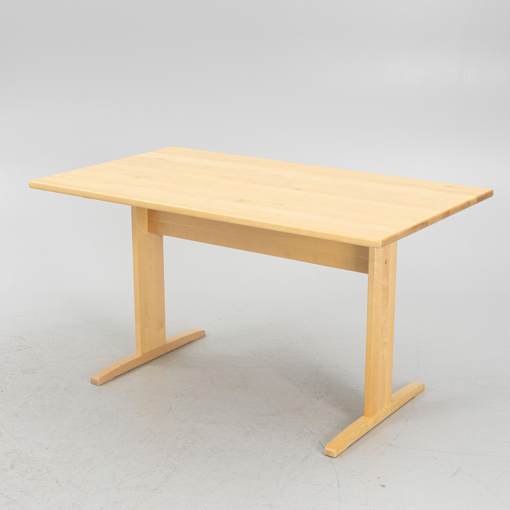 . Yngve Ekström, matbord, "Björka", Stolab, 2007.