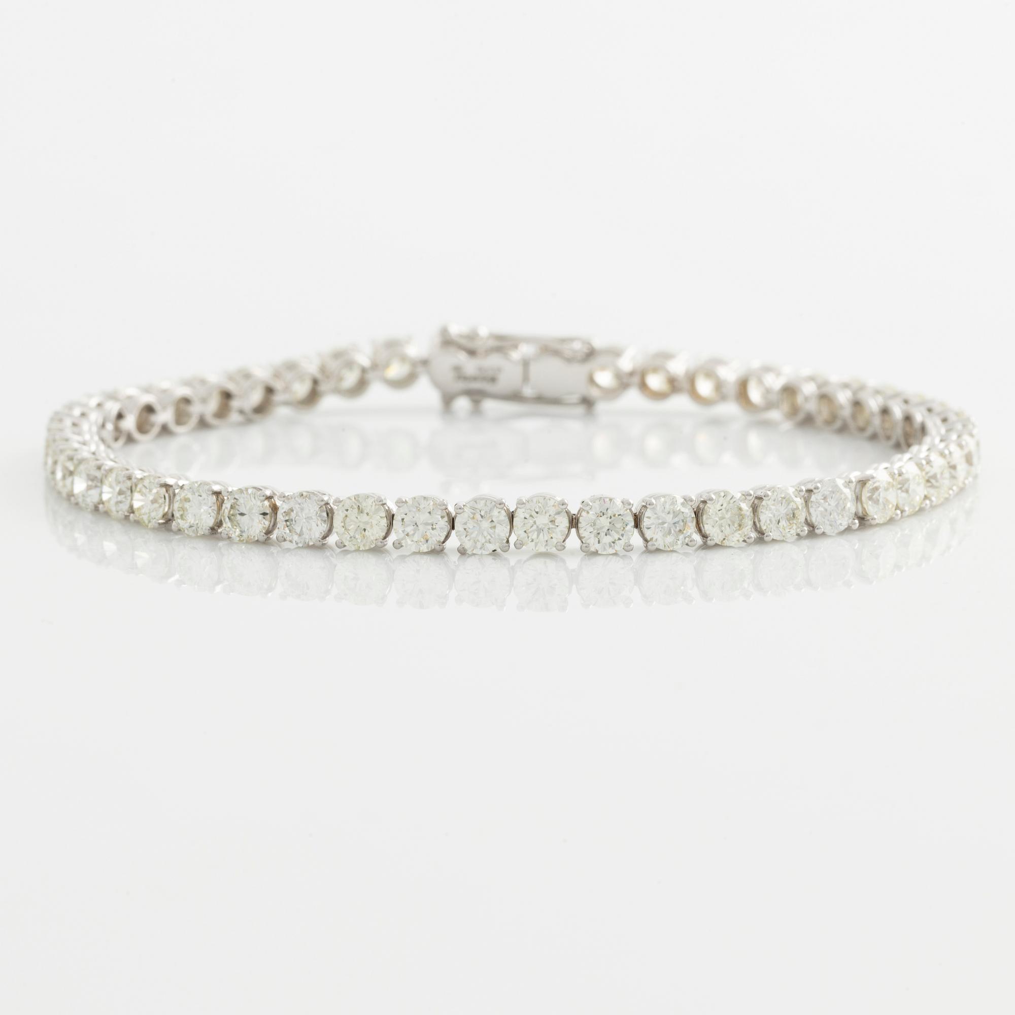 Tennis bracelet with brilliant-cut diamonds, total 9.02 ct.