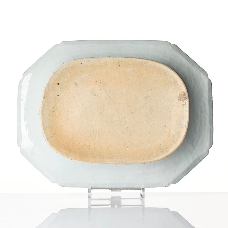 A famille rose 'double peacock' serving dish, Qing dynasty, Qianlong (1736-95).