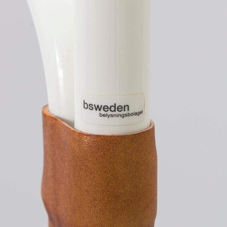 Anna Kraitz, lattiavalaisin "Anna's Golvlampa" Bsweden, Ruotsi.