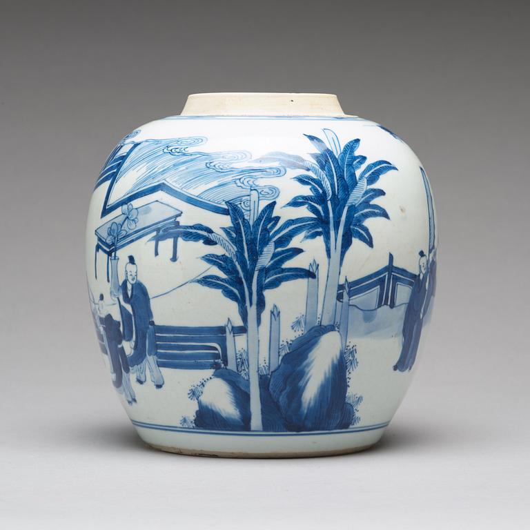 A blue and white jar, Qing dynasty, Kangxi (1662-1722).