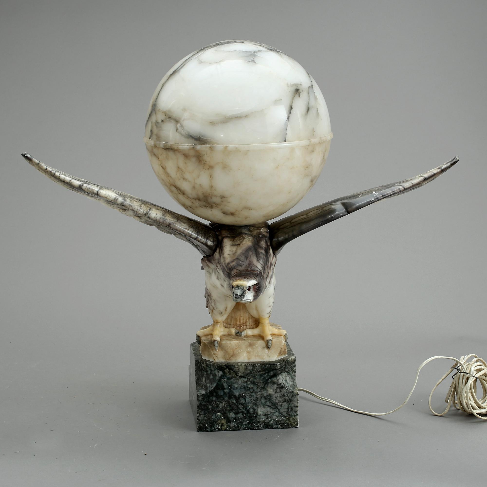 BORDSLAMPA, alabster och marmor, 1900-tal.