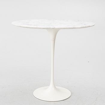 Eero Saarinen, Coffee table/side table, "Tulip", Knoll International.
