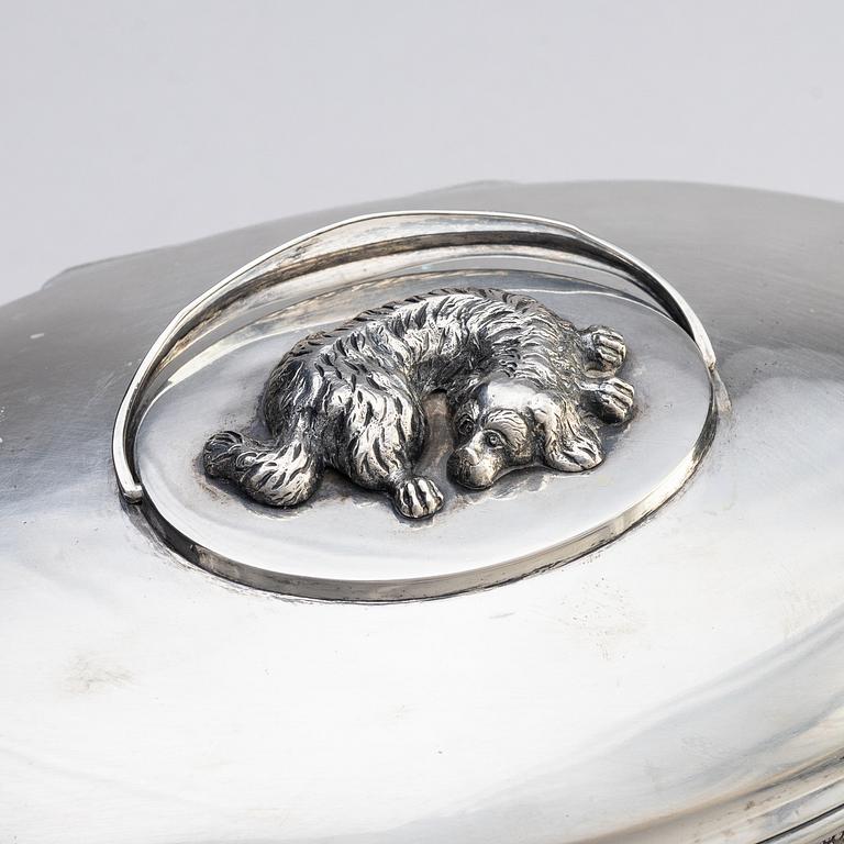 Anders Emanuel Blomquist, sockerskrin, silver, Vadstena 1825. Empire.