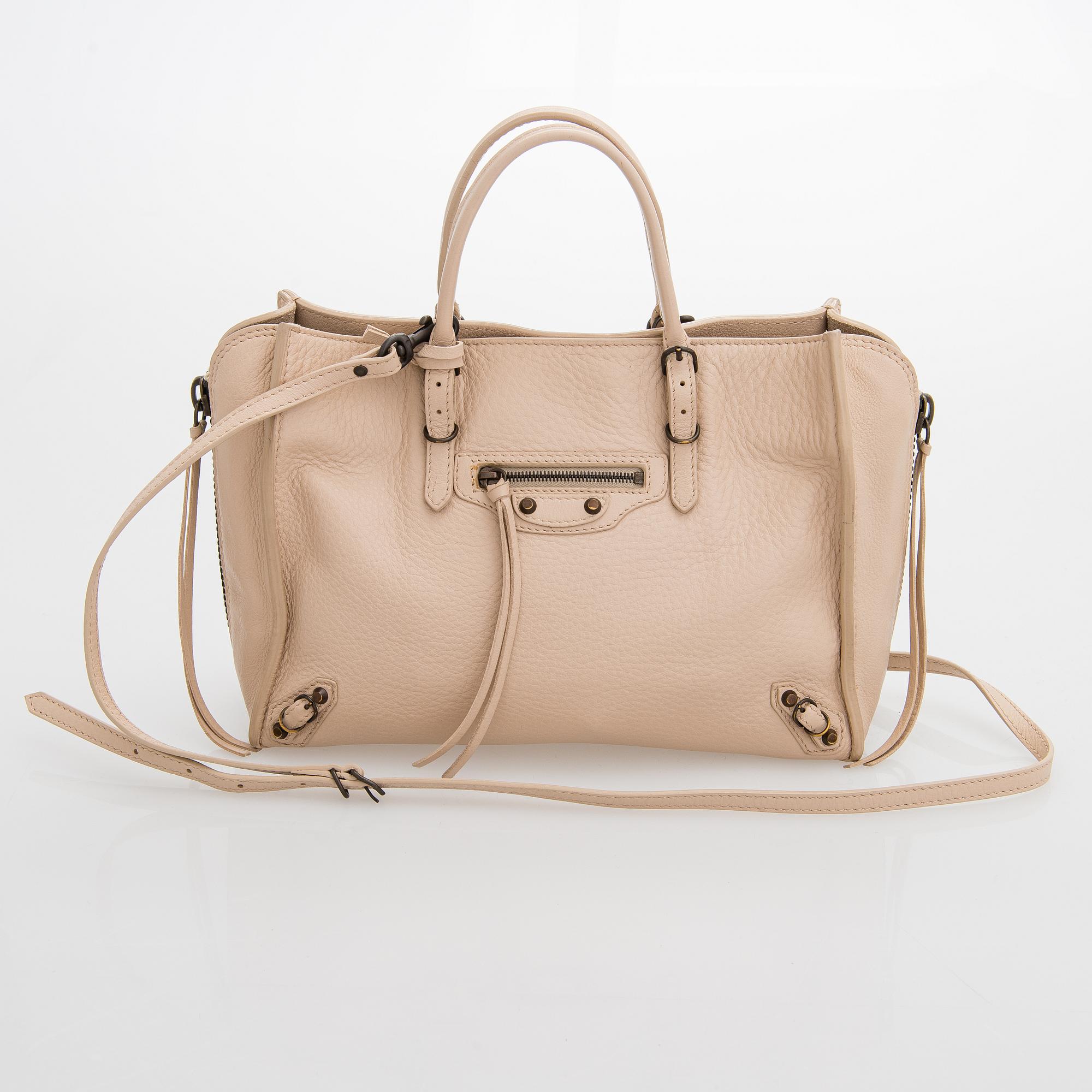 Balenciaga Papier A6 Zip Around Tote Bag. Bukowskis